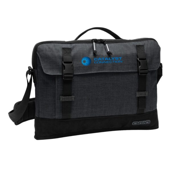 Laptop Case Catalyst Connection